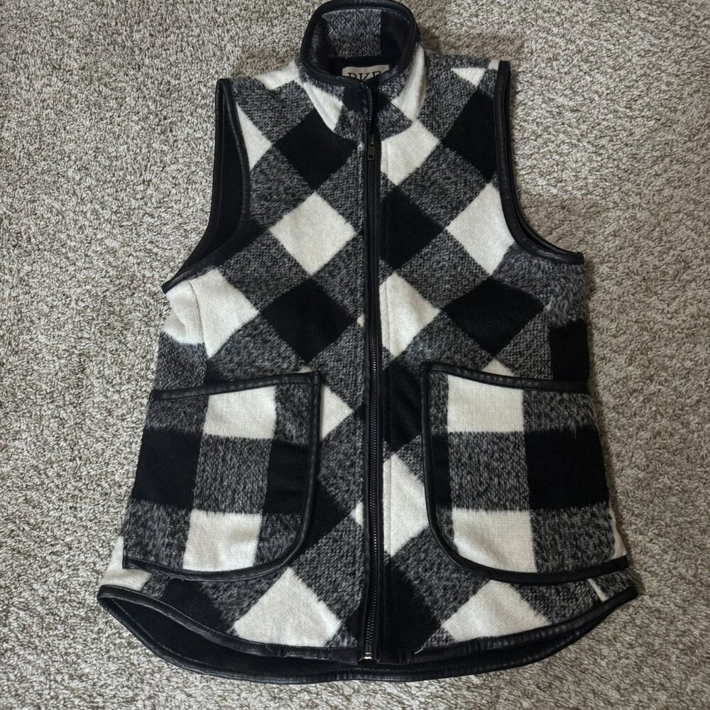 BKE Vest Women's XS Black White Buffalo Check Faux Fur Zip Vest Faux Leather